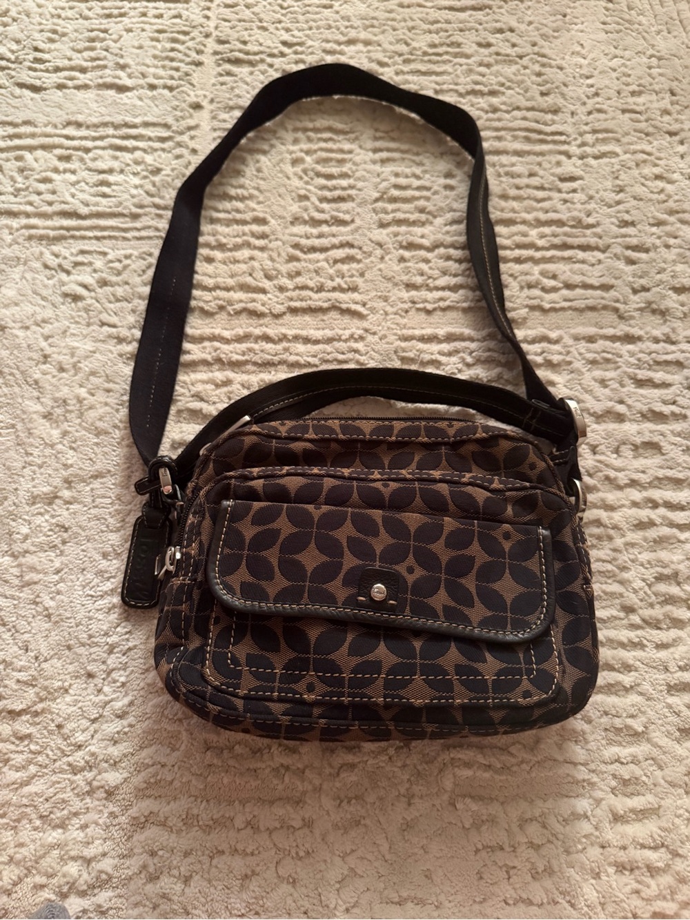 Fossil Classic Patterned Crossbody Bag in Brown and Black